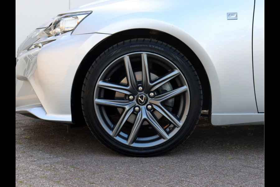 Lexus IS 300h F Sport Line | Schuifdak | Adaptief Onderstel | Stoelverwarming