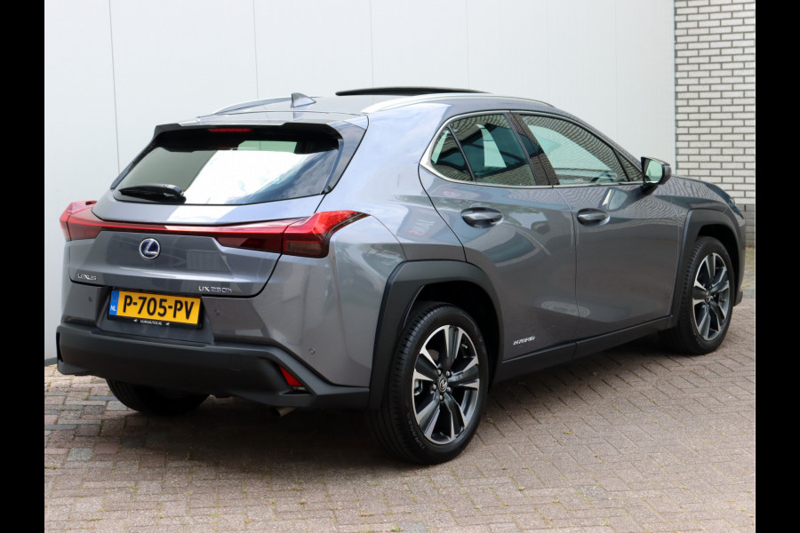 Lexus UX 250h Executive Line | President Pack | Mark Levinson | 360° Camera