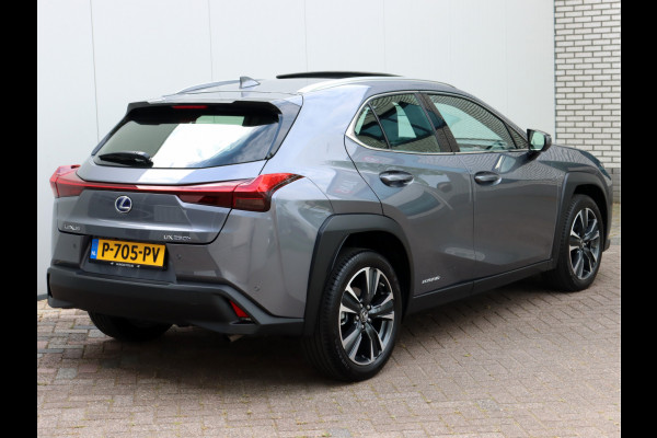 Lexus UX 250h Executive Line | President Pack | Mark Levinson | 360° Camera