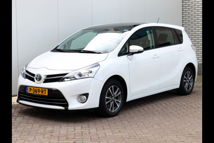 Toyota Verso 1.8 VVT-i Aspiration | Panoramadak | Stoelverwarming | Navi