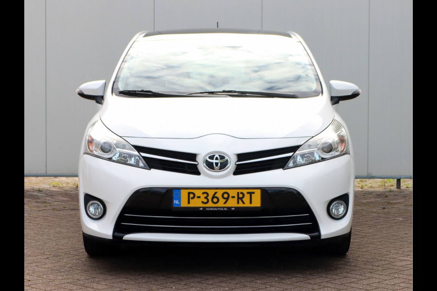 Toyota Verso 1.8 VVT-i Aspiration | Panoramadak | Stoelverwarming | Navi