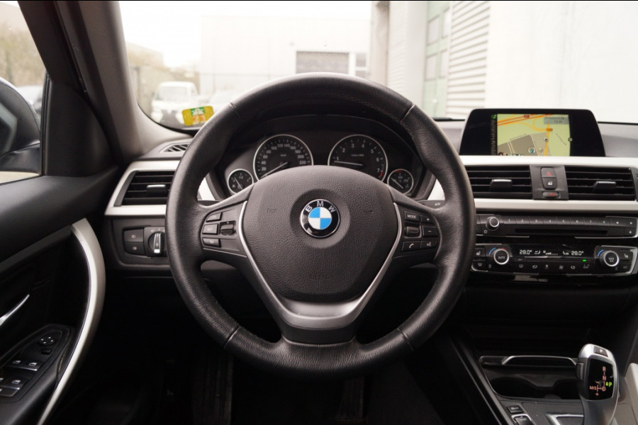 BMW 3-serie 320i 184pk Automaat Executive Sport -LED-NAVI-ECC-