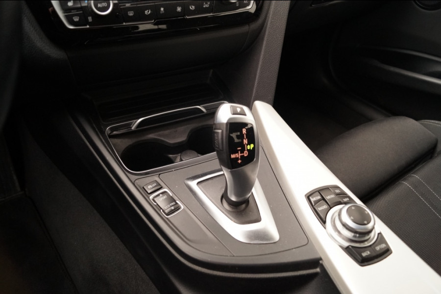 BMW 3-serie 320i 184pk Automaat Executive Sport -LED-NAVI-ECC-