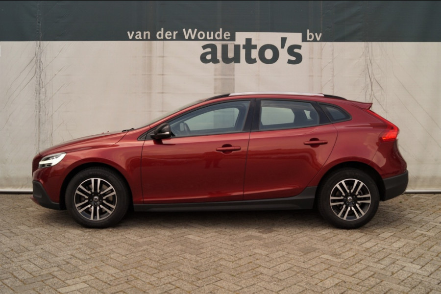 Volvo V40 Cross Country 2.0 D3 150pk Nordic+ -NAVI-ECC-PDC-