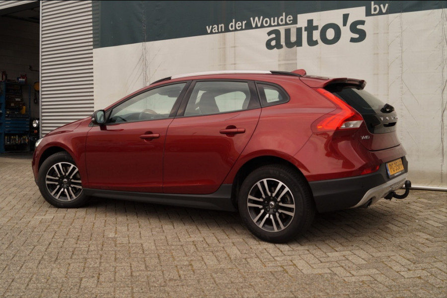 Volvo V40 Cross Country 2.0 D3 150pk Nordic+ -NAVI-ECC-PDC-