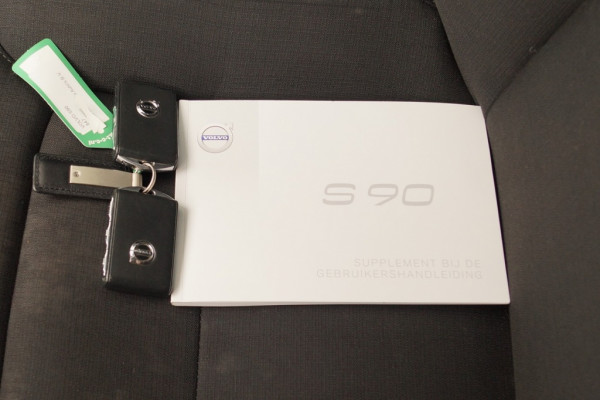 Volvo S90 2.0 D3 150pk Momentum -NAVI-ECC-PDC-