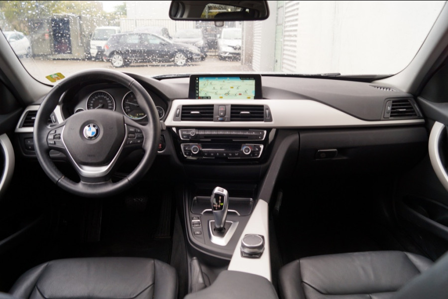 BMW 3 Serie Touring 320d 163pk Automaat High Executive -LEER-