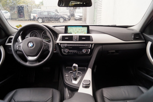 BMW 3 Serie Touring 320d 163pk Automaat High Executive -LEER-