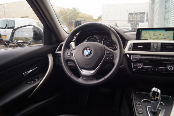 BMW 3 Serie Touring 320d 163pk Automaat High Executive -LEER-