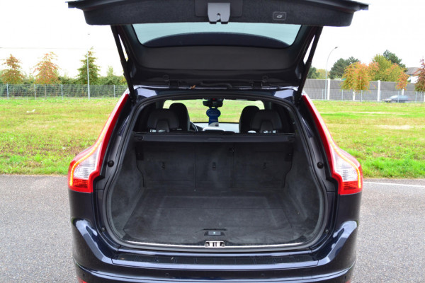 Volvo XC60 2.4 D5 AWD GEARTRONIC