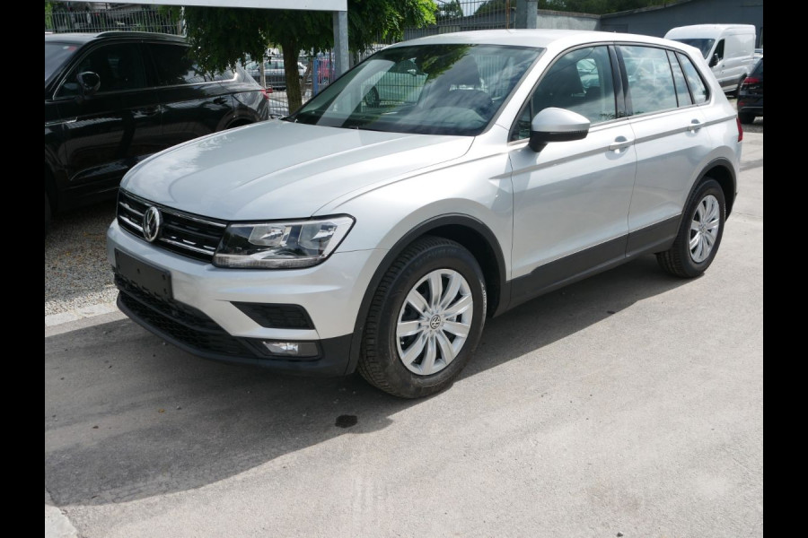 Volkswagen Tiguan 1.5 TSI 130pk Nieuw Navigatie Div kleuren Cruise control