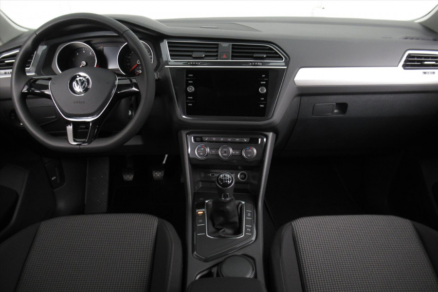 Volkswagen Tiguan 1.5 TSI 130pk Nieuw Navigatie Div kleuren Cruise control